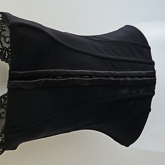 Cosabella Black Bustier Lace Sleeveless Shoulders Front Closure NWT Sz. M - Picture 3 of 5